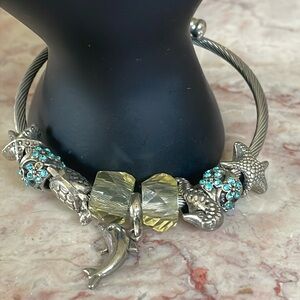EUC~Woman’s Silver Plated Adjustable Sea Designed 9 Piece Multi Charm Bracelet